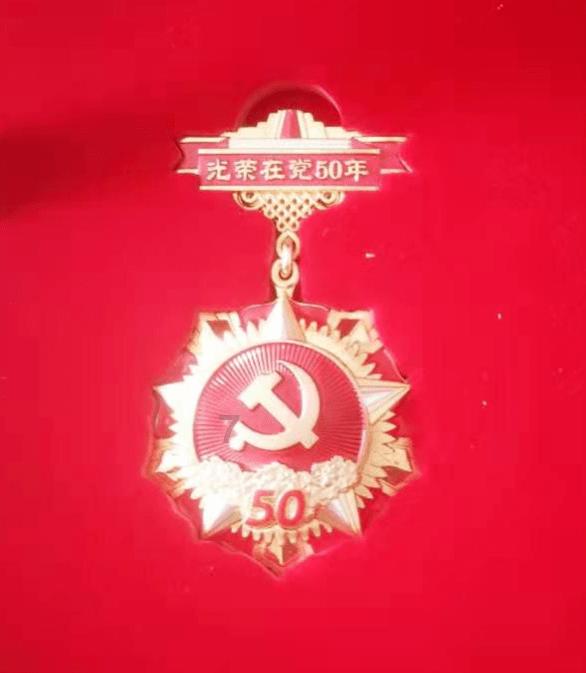 探索如何与班里的女生处成朋友?,发现无限乐趣!